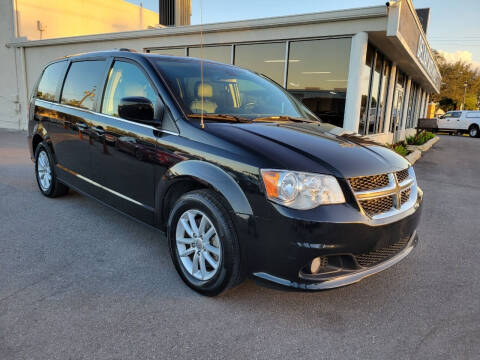 2019 Dodge Grand Caravan for sale at DELRAY AUTO MALL in Delray Beach FL