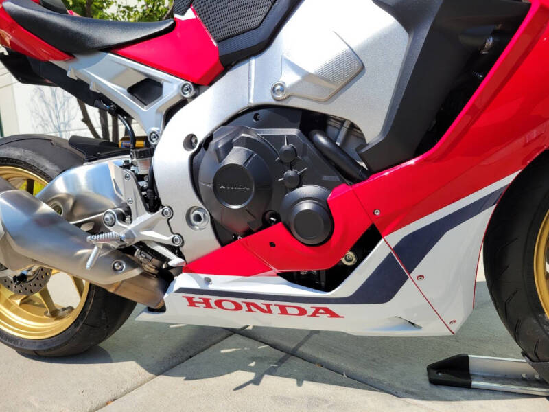 2018 Honda CBR1000RR SP