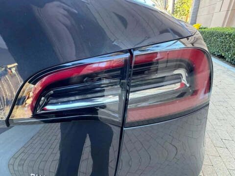 2024 Tesla Model Y Long Range