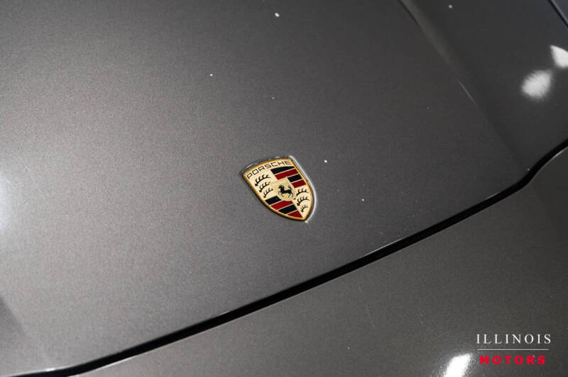 2016 Porsche Panamera 4 Edition