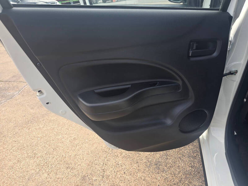 2019 Mitsubishi Mirage ES