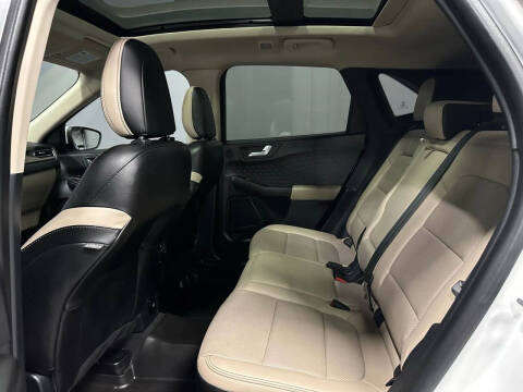 2020 Ford Escape Titanium