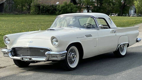 1957 Ford Thunderbird