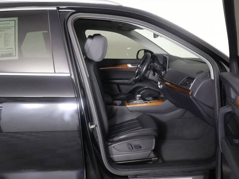 2023 Audi Q5 quattro Premium 40 TFSI