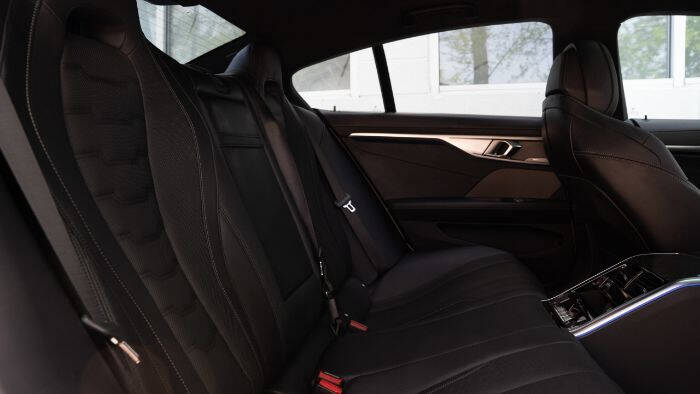 2022 BMW M850I