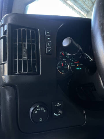 2017 Chevrolet Express LT 3500