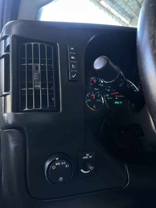 2017 Chevrolet Express LT 3500