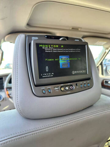 2011 Lincoln Navigator