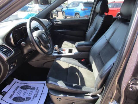 2019 Jeep Grand Cherokee Laredo