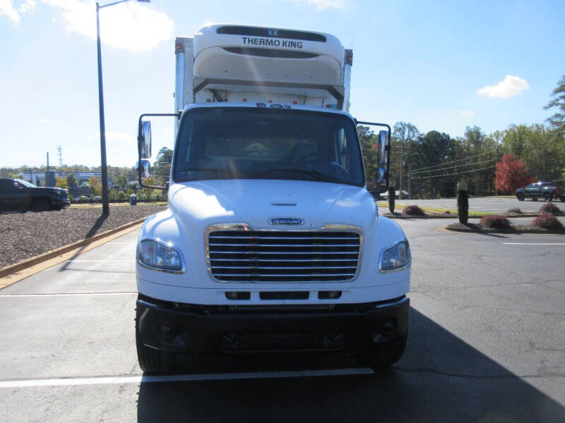 2013 Freightliner M2 106