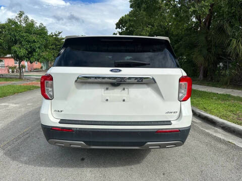 2022 Ford Explorer XLT