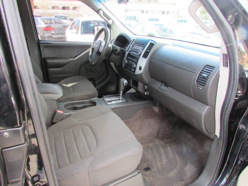 2016 Nissan Frontier S