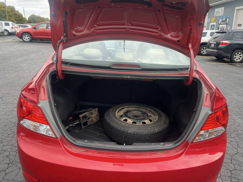 2013 Hyundai Accent GLS