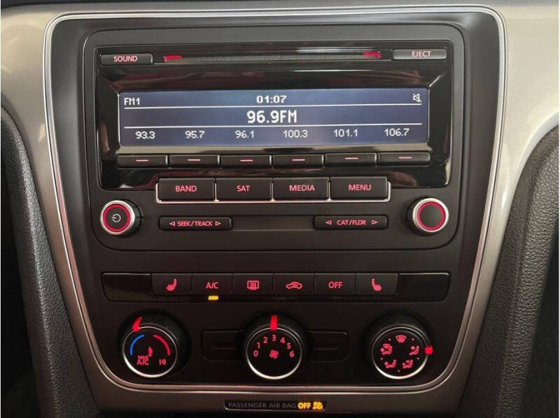 2014 Volkswagen Passat