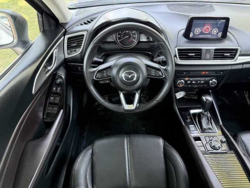 2018 Mazda MAZDA3 Touring