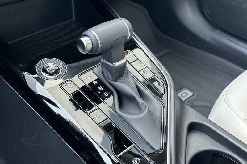 2025 Kia Niro EX Touring