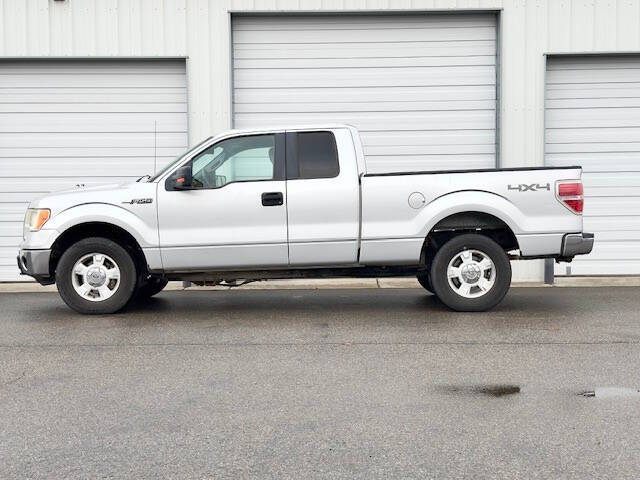 2009 Ford F-150 XLT photo 8