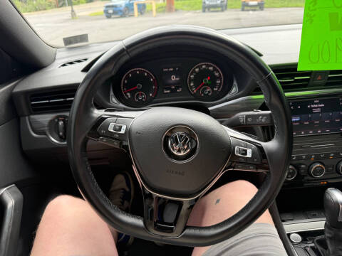 2021 Volkswagen Passat R-Line