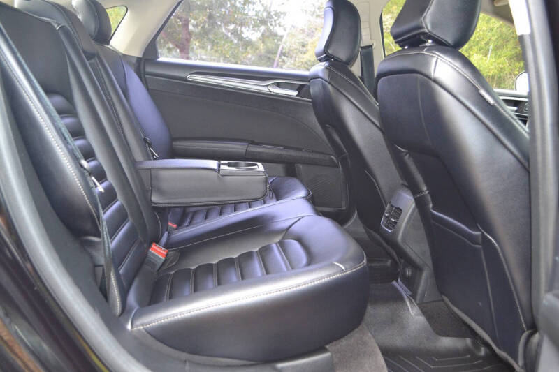 2020 Ford Fusion SEL