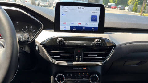 2022 Ford Escape SE