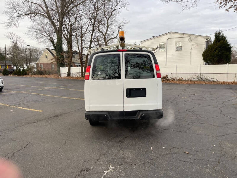 2011 Chevrolet Express 2500