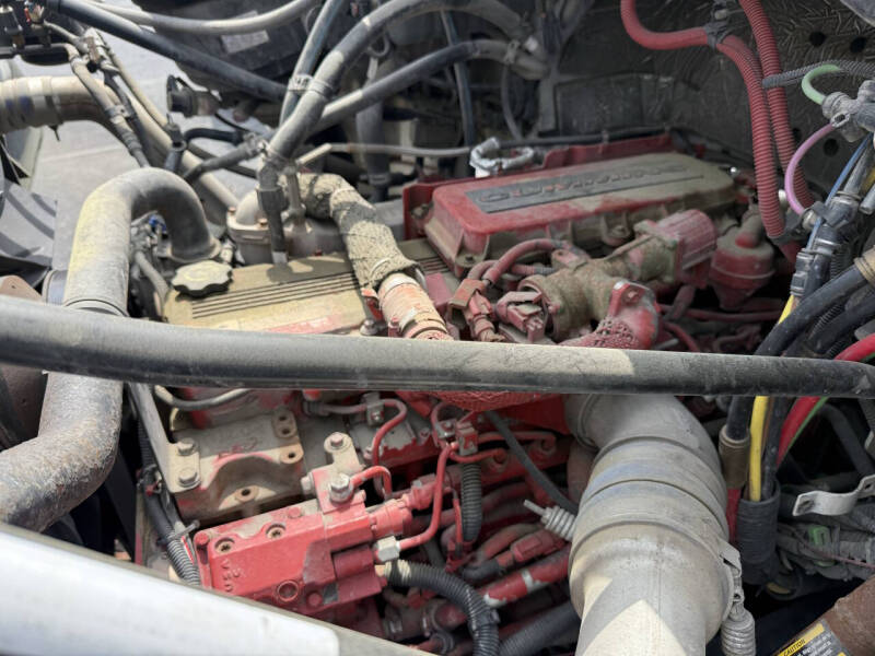 2011 Freightliner M2 106