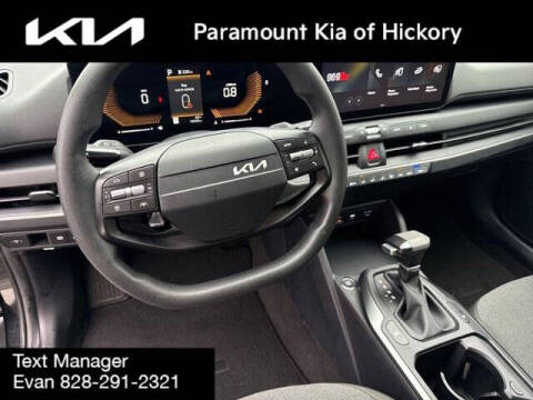2025 Kia K4 LX