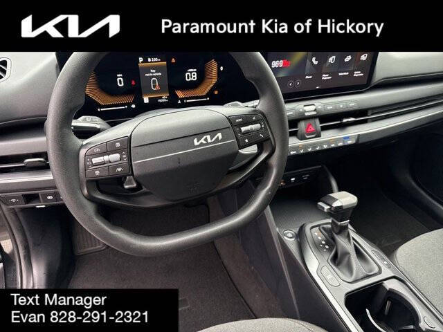 2025 Kia K4 LX