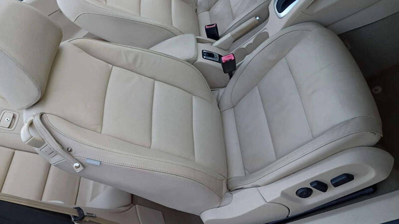 2009 Volkswagen Eos Lux