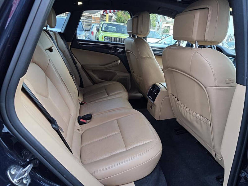 2018 Porsche Macan S