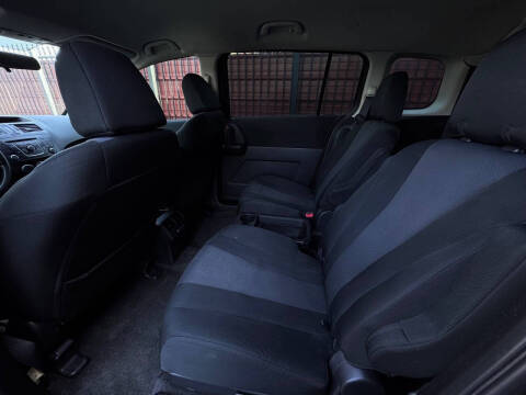 2013 Mazda MAZDA5 Sport
