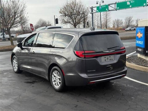 2023 Chrysler Pacifica Touring L