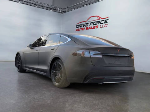2015 Tesla Model S