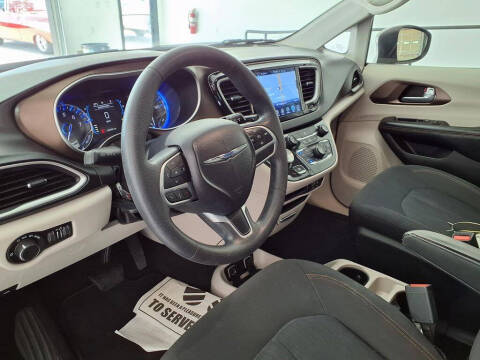 2017 Chrysler Pacifica Touring