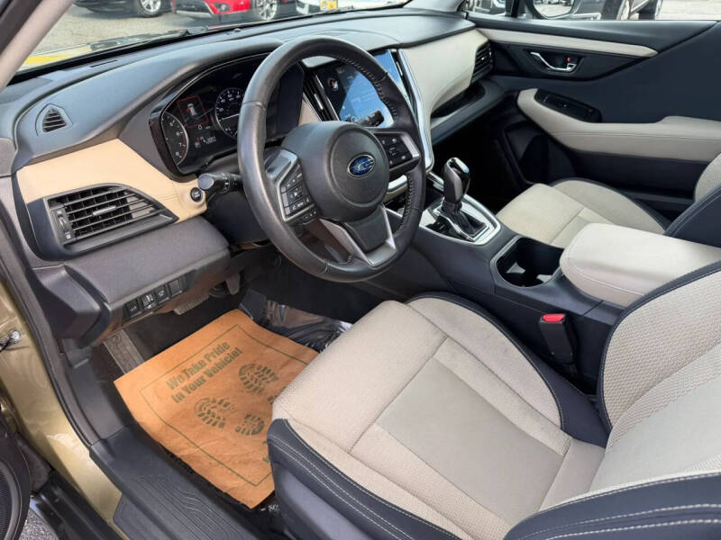 2023 Subaru Outback Premium