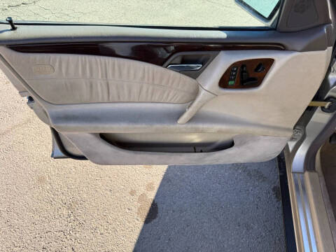 1996 Mercedes-Benz E-Class E 320