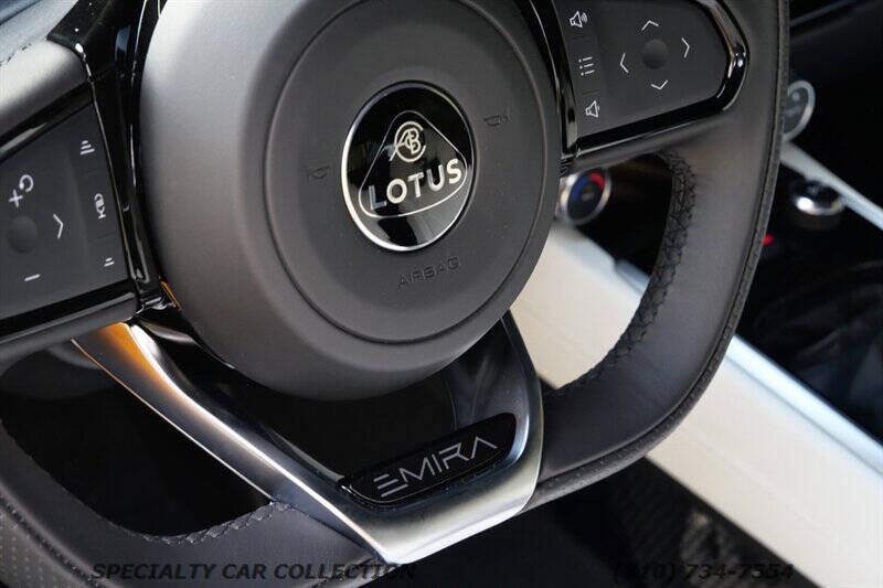 2025 Lotus Emira V6 Base
