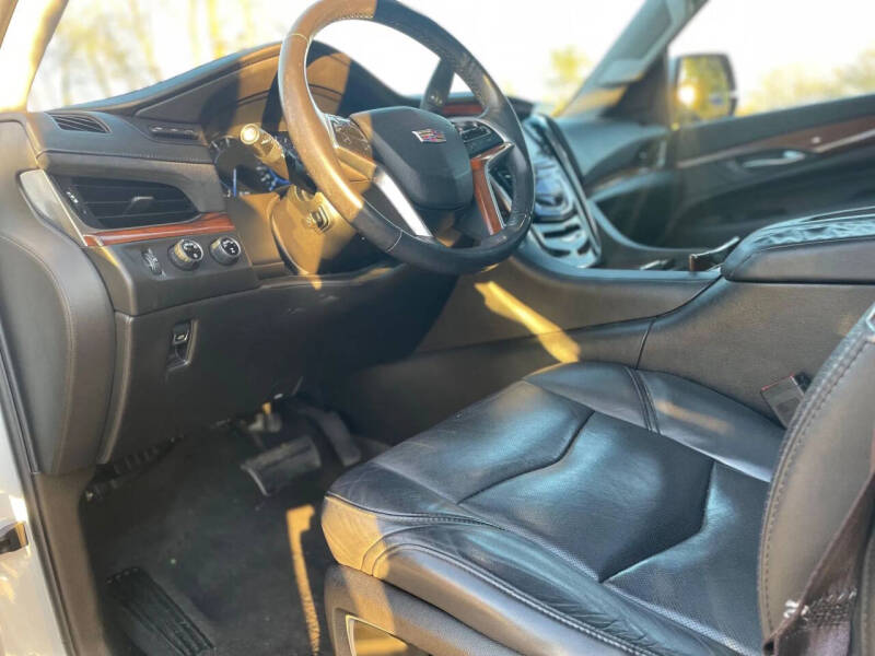 2017 Cadillac Escalade Premium Luxury