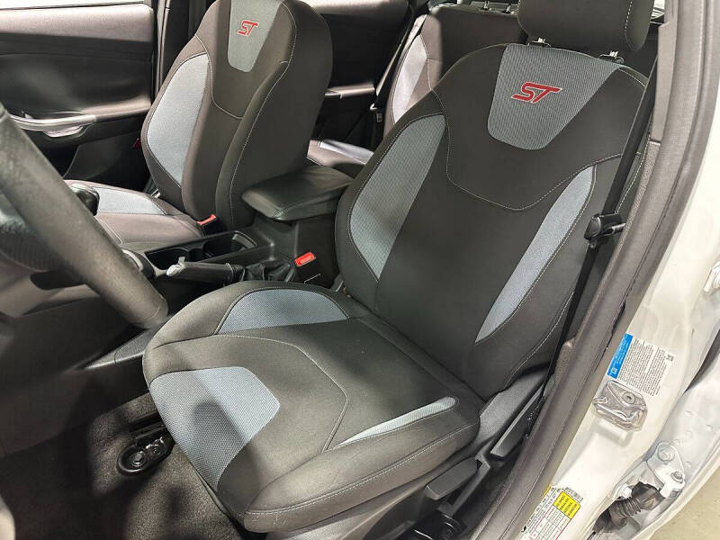 2017 Ford Focus ST