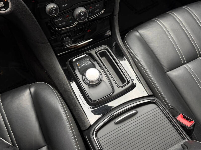 2017 Chrysler 300 S