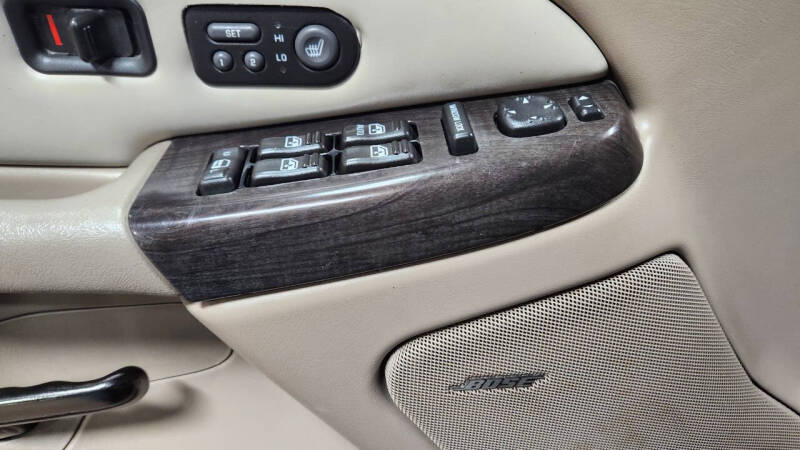 2002 GMC Yukon XL Denali