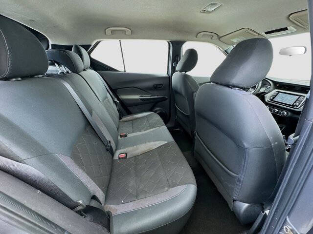2019 Nissan Kicks S