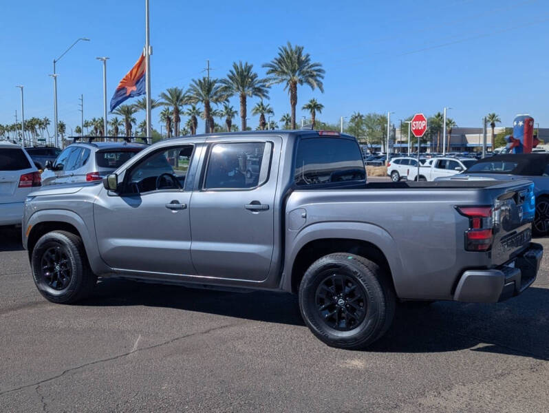 2024 Nissan Frontier SV