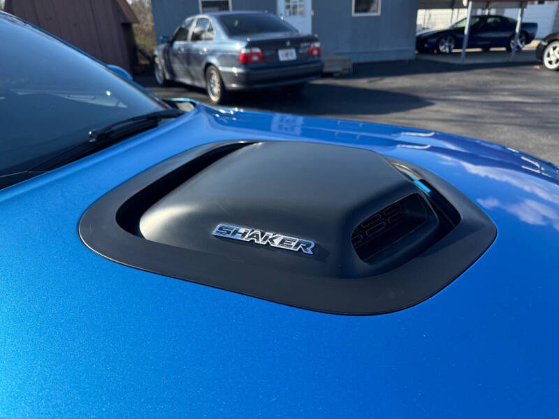 2015 Dodge Challenger R/T Plus Shaker