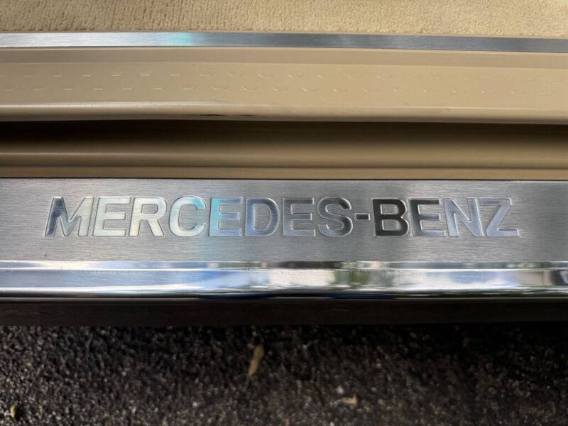 1993 Mercedes-Benz 300-Class 300 SL