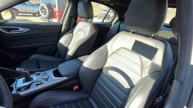 2025 Alfa Romeo Giulia