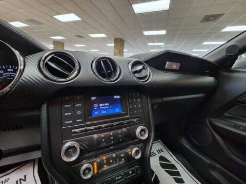 2017 Ford Mustang V6