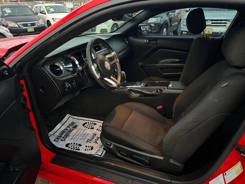 2014 Ford Mustang V6