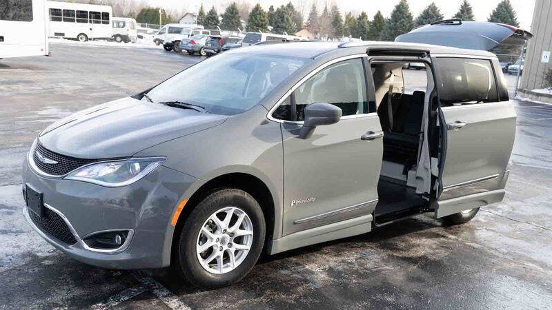 2020 Chrysler Pacifica Touring L