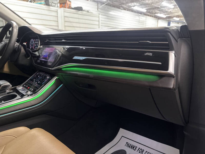 2019 Audi Q8 quattro Prestige 55 TFSI